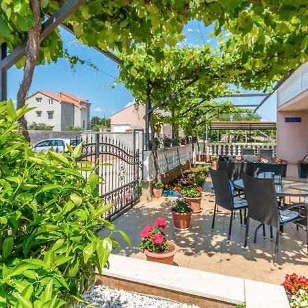 Amazing In With Wifi Apartament Biograd Na Moru